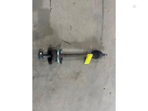 Gebruikte Steekas links-voor Renault Twingo II (CN) 1.2 Prijs € 45,00 Margeregeling aangeboden door F. van den Mosselaar autodemontage