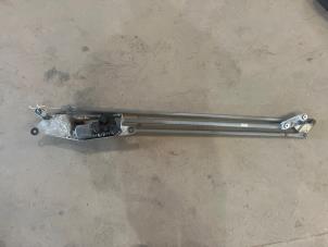 Begagnade Torkarmotor + mekanism Renault Modus/Grand Modus (JP) 1.4 16V Pris € 50,00 Marginaltabell erbjuds av F. van den Mosselaar autodemontage