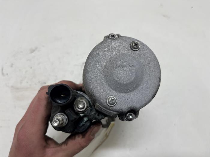 Startmotor från en Audi A1 (8X1/8XK) 1.4 TFSI 16V 122 2013