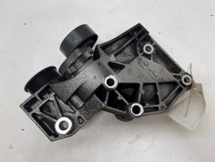 Begagnade Fäste, luftkonditionering Opel Insignia Sports Tourer 2.0 CDTI 16V 130 ecoFLEX Pris € 25,00 Marginaltabell erbjuds av F. van den Mosselaar autodemontage