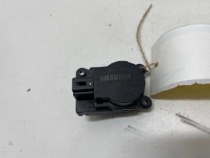 Gebruikte Kachelklep Motor Opel Insignia Sports Tourer 2.0 CDTI 16V 130 ecoFLEX Prijs € 15,00 Margeregeling aangeboden door F. van den Mosselaar autodemontage