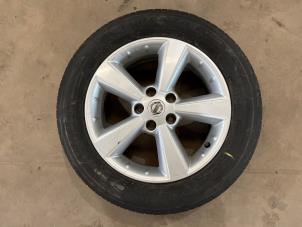 Begagnade Hjuluppsättning + däck Nissan Qashqai (J10) 2.0 16V Pris € 250,00 Marginaltabell erbjuds av F. van den Mosselaar autodemontage