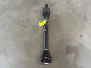 Begagnade Drivaxel, höger bak BMW 1 serie (E87/87N) 116i 1.6 16V Pris € 25,00 Marginaltabell erbjuds av F. van den Mosselaar autodemontage