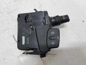 Gebruikte Ruitenwis Schakelaar Renault Kangoo Express (FW) 1.2 16V TCE 115 Prijs € 15,00 Margeregeling aangeboden door F. van den Mosselaar autodemontage