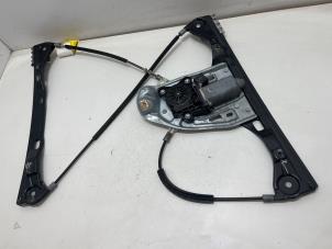 Gebruikte Ruitmechaniek 2Deurs links-voor Mercedes C Sportcoupé (C203) 2.0 C-200K 16V Prijs € 25,00 Margeregeling aangeboden door F. van den Mosselaar autodemontage