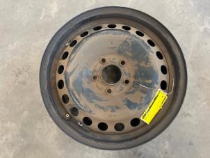 Begagnade Hjul Ford Focus 3 1.0 Ti-VCT EcoBoost 12V 100 Pris € 25,00 Marginaltabell erbjuds av F. van den Mosselaar autodemontage