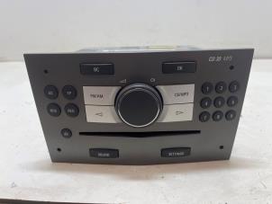 Używane Radioodtwarzacz CD Opel Antara (LA6) 2.4 16V 4x4 Cena € 20,00 Procedura marży oferowane przez F. van den Mosselaar autodemontage