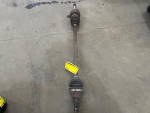 Begagnade Drivaxel, höger bak Opel Antara (LA6) 2.4 16V 4x4 Pris € 25,00 Marginaltabell erbjuds av F. van den Mosselaar autodemontage