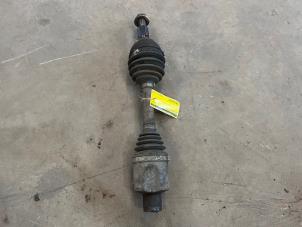 Begagnade Drivaxel, höger fram Opel Antara (LA6) 2.4 16V 4x4 Pris € 35,00 Marginaltabell erbjuds av F. van den Mosselaar autodemontage