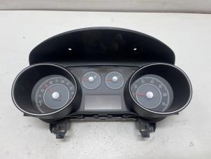 Używane Licznik kilometrów KM Fiat Punto III (199) 0.9 TwinAir Cena € 50,00 Procedura marży oferowane przez F. van den Mosselaar autodemontage