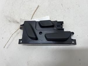 Gebruikte Schakelaar Stoelverstelling Mazda CX-5 I (KE,GH) 2.2 Skyactiv D 175 16V 4WD Prijs € 25,00 Margeregeling aangeboden door F. van den Mosselaar autodemontage