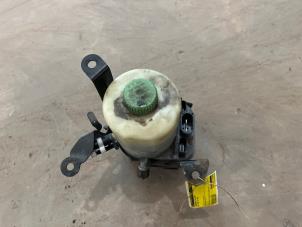 Begagnade Servostyrningspump Seat Ibiza IV SC (6J1) 1.2 TDI Ecomotive Pris € 75,00 Marginaltabell erbjuds av F. van den Mosselaar autodemontage