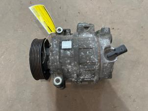 Gebruikte Aircopomp Volkswagen Golf V (1K1) 1.4 FSI 16V Prijs € 75,00 Margeregeling aangeboden door F. van den Mosselaar autodemontage