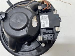 Używane Silnik wentylatora nagrzewnicy Volkswagen Jetta III (1K2) 1.4 TSI 122 16V Cena € 35,00 Procedura marży oferowane przez F. van den Mosselaar autodemontage