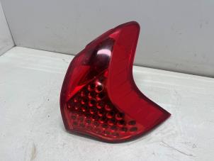 Gebruikte Achterlicht rechts Peugeot 3008 I (0U/HU) 1.6 HDiF 16V Prijs € 35,00 Margeregeling aangeboden door F. van den Mosselaar autodemontage