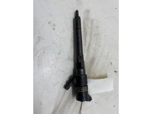 Gebruikte Versnellingsbak Kia Carens III (FG) 2.0 CRDI VGT 16V Prijs € 200,00 Margeregeling aangeboden door F. van den Mosselaar autodemontage