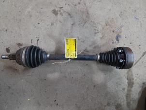 Gebruikte Cardanas links-voor (VWA) Volkswagen New Beetle (1Y7) 1.6 Prijs € 35,00 Margeregeling aangeboden door F. van den Mosselaar autodemontage