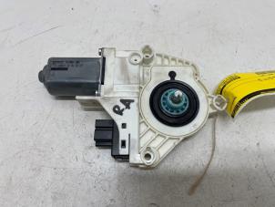 Gebruikte Raammotor Portier Audi A6 (C6) 2.8 V6 24V FSI Prijs € 15,00 Margeregeling aangeboden door F. van den Mosselaar autodemontage