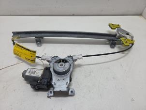 Gebruikte Raammechaniek 4Deurs links-voor Nissan Note (E11) 1.6 16V Prijs € 20,00 Margeregeling aangeboden door F. van den Mosselaar autodemontage