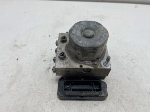 Używane Pompa ABS Volkswagen Polo V (6R) 1.2 TDI 12V BlueMotion Cena € 25,00 Procedura marży oferowane przez F. van den Mosselaar autodemontage