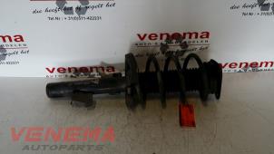 Gebruikte Mac Phersonpoot rechts-voor Ford Focus C-Max 1.6 TDCi 16V Euro III Kat. Prijs € 60,00 Margeregeling aangeboden door Venema Autoparts