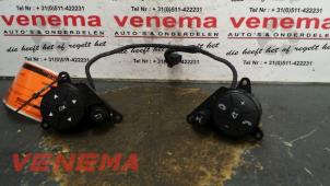 Begagnade Rattmonterad radiostyrning Mercedes E (W212) E-200 CDI 16V BlueEfficiency,BlueTEC Pris € 50,00 Marginaltabell erbjuds av Venema Autoparts