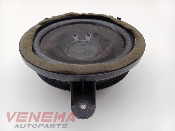 Högtalare från en Volvo V40 (MV) 1.6 D2 2013