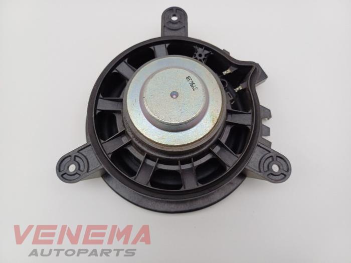 Högtalare från en Volvo V40 (MV) 1.6 D2 2013