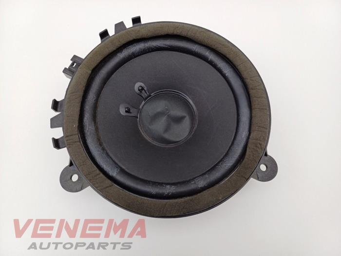 Högtalare från en Volvo V40 (MV) 1.6 D2 2013