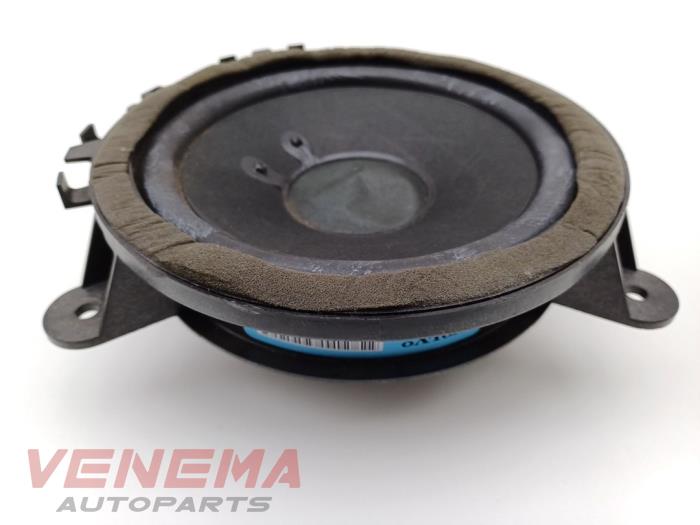 Högtalare från en Volvo V40 (MV) 1.6 D2 2013