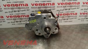 Gebruikte Brandstofpomp Mechanisch Audi A6 Avant (C6) 2.7 TDI V6 24V Prijs € 49,99 Margeregeling aangeboden door Venema Autoparts