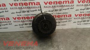 Gebruikte Tandwiel dieselpomp Audi A6 Avant (C6) 2.7 TDI V6 24V Prijs € 50,00 Margeregeling aangeboden door Venema Autoparts