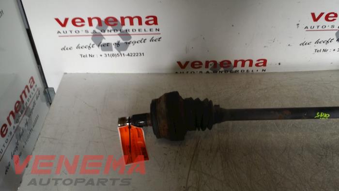 Drivaxel, höger bak från en Mercedes-Benz C Estate (S204) 2.2 C-200 CDI 16V . 2009