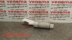 Begagnade Pump, strålkastarspolare Mercedes ML II (164/4JG) 3.5 350 4-Matic V6 24V Pris € 25,00 Marginaltabell erbjuds av Venema Autoparts