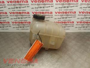 Gebruikte Expansievat Opel Insignia Sports Tourer 2.0 CDTI 16V 130 ecoFLEX Prijs € 19,95 Margeregeling aangeboden door Venema Autoparts