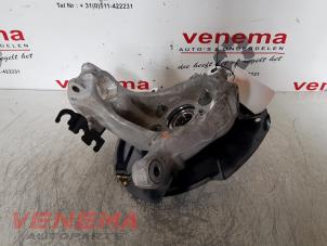 Gebruikte Fusee links-voor Renault Megane IV (RFBB) 1.3 TCE 140 16V Prijs € 99,99 Margeregeling aangeboden door Venema Autoparts