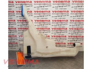 Begagnade Behållare, vindrutespolare, bakruta Austin Mini Open (R52) 1.6 16V Cooper S Pris € 14,99 Marginaltabell erbjuds av Venema Autoparts