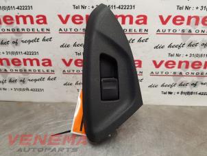 Gebruikte Elektrisch Raam Schakelaar Toyota Aygo (B40) 1.0 12V VVT-i Prijs € 9,99 Margeregeling aangeboden door Venema Autoparts