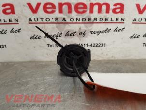 Gebruikte Tweeter Opel Corsa D 1.3 CDTi 16V ecoFLEX Prijs € 9,99 Margeregeling aangeboden door Venema Autoparts