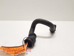 Begagnade Kylarslang Opel Astra K Sports Tourer 1.6 CDTI 136 16V Pris € 14,99 Marginaltabell erbjuds av Venema Autoparts