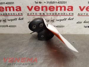 Begagnade Rattmonterad radiostyrning Mercedes E (VF211) 2.2 E-220 CDI 16V Pris € 19,99 Marginaltabell erbjuds av Venema Autoparts