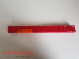 Gebruikte Gevarendriehoek Mercedes C Estate (S205) C-250 CDI BlueTEC, C-250 d 2.2 16V 4-Matic Prijs € 9,99 Margeregeling aangeboden door Venema Autoparts