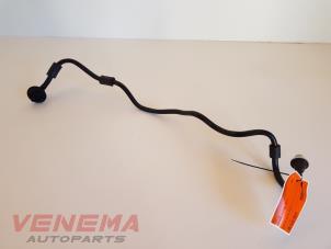 Gebruikte Remslang Mercedes C Estate (S205) C-250 CDI BlueTEC, C-250 d 2.2 16V 4-Matic Prijs € 44,99 Margeregeling aangeboden door Venema Autoparts