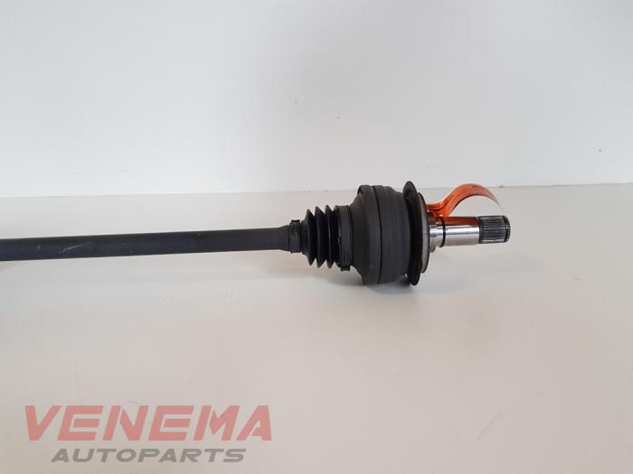 Drivaxel, höger bak från en Mercedes-Benz CLS (C218) 250 CDI BlueEfficiency,BlueTEC, 250 d 2014