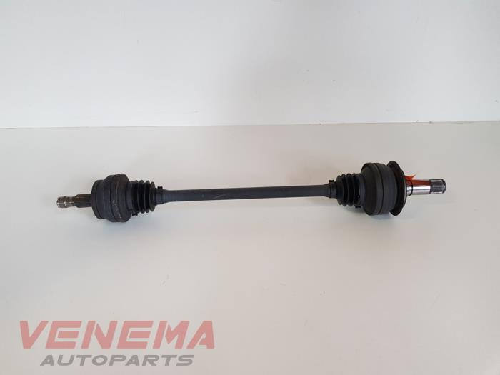 Drivaxel, höger bak från en Mercedes-Benz CLS (C218) 250 CDI BlueEfficiency,BlueTEC, 250 d 2014