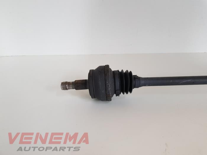 Drivaxel, höger bak från en Mercedes-Benz CLS (C218) 250 CDI BlueEfficiency,BlueTEC, 250 d 2014