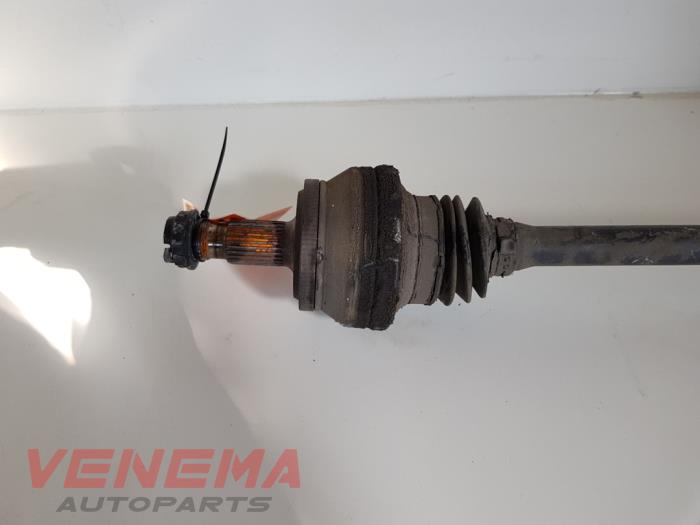 Drivaxel, höger bak från en Mercedes-Benz C Estate (S204) 2.2 C-200 CDI 16V BlueEFFICIENCY 2014