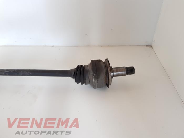 Drivaxel, höger bak från en Mercedes-Benz C Estate (S204) 2.2 C-200 CDI 16V BlueEFFICIENCY 2014