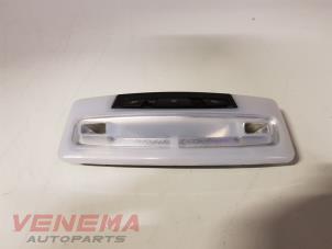 Begagnade Innerbelysning, fram BMW 3 serie Touring (F31) 330d 3.0 24V Pris € 34,99 Marginaltabell erbjuds av Venema Autoparts