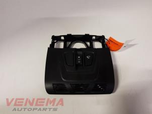 Begagnade Innerbelysning, fram BMW 3 serie Touring (F31) 320d xDrive 2.0 16V Performance Power Kit Pris € 34,99 Marginaltabell erbjuds av Venema Autoparts